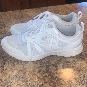 VIONIC WHITE TENNIS SHOES SNEAKERS WOMENS 9